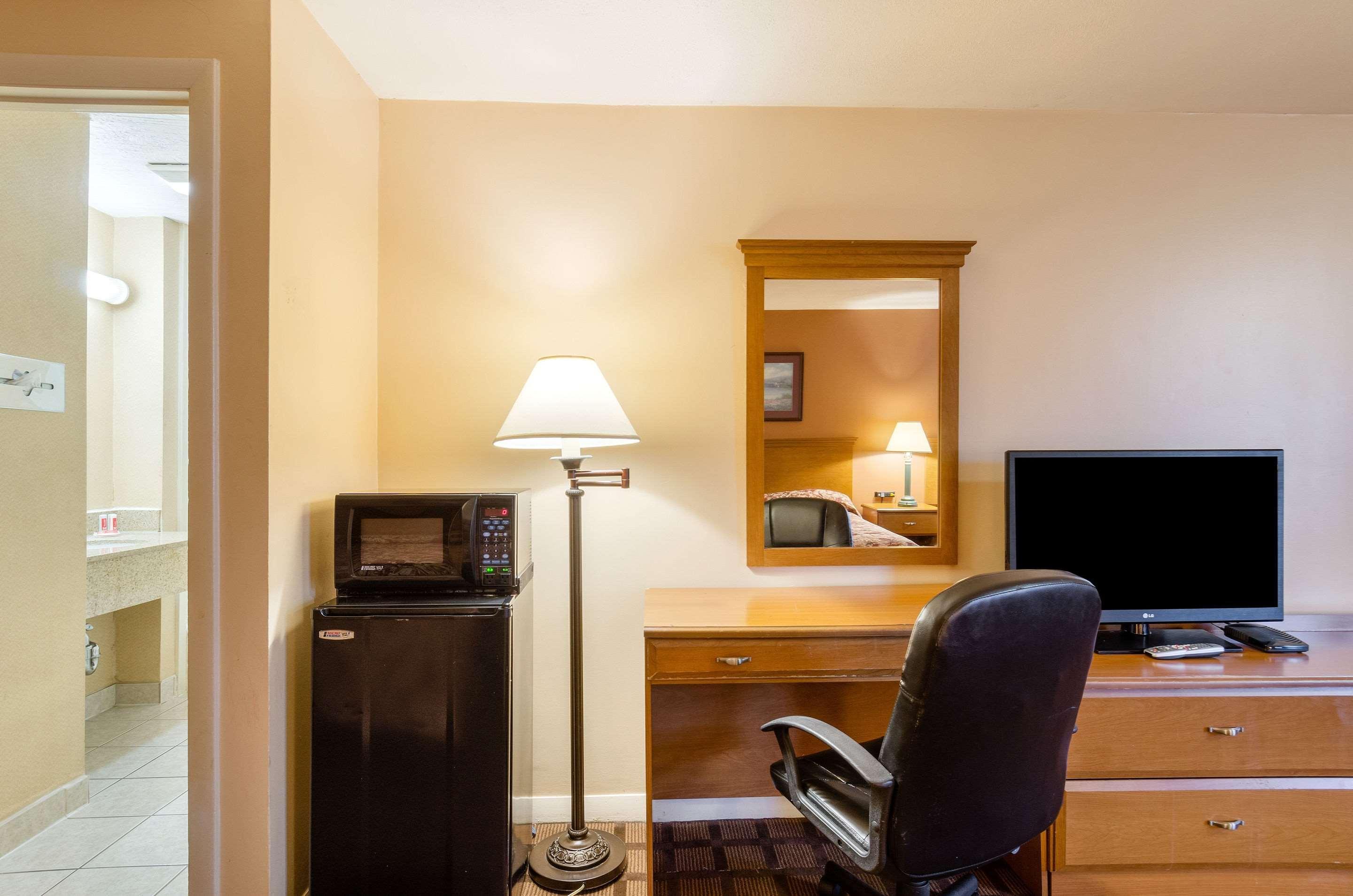 Econo Lodge Boston-Malden Eksteriør billede