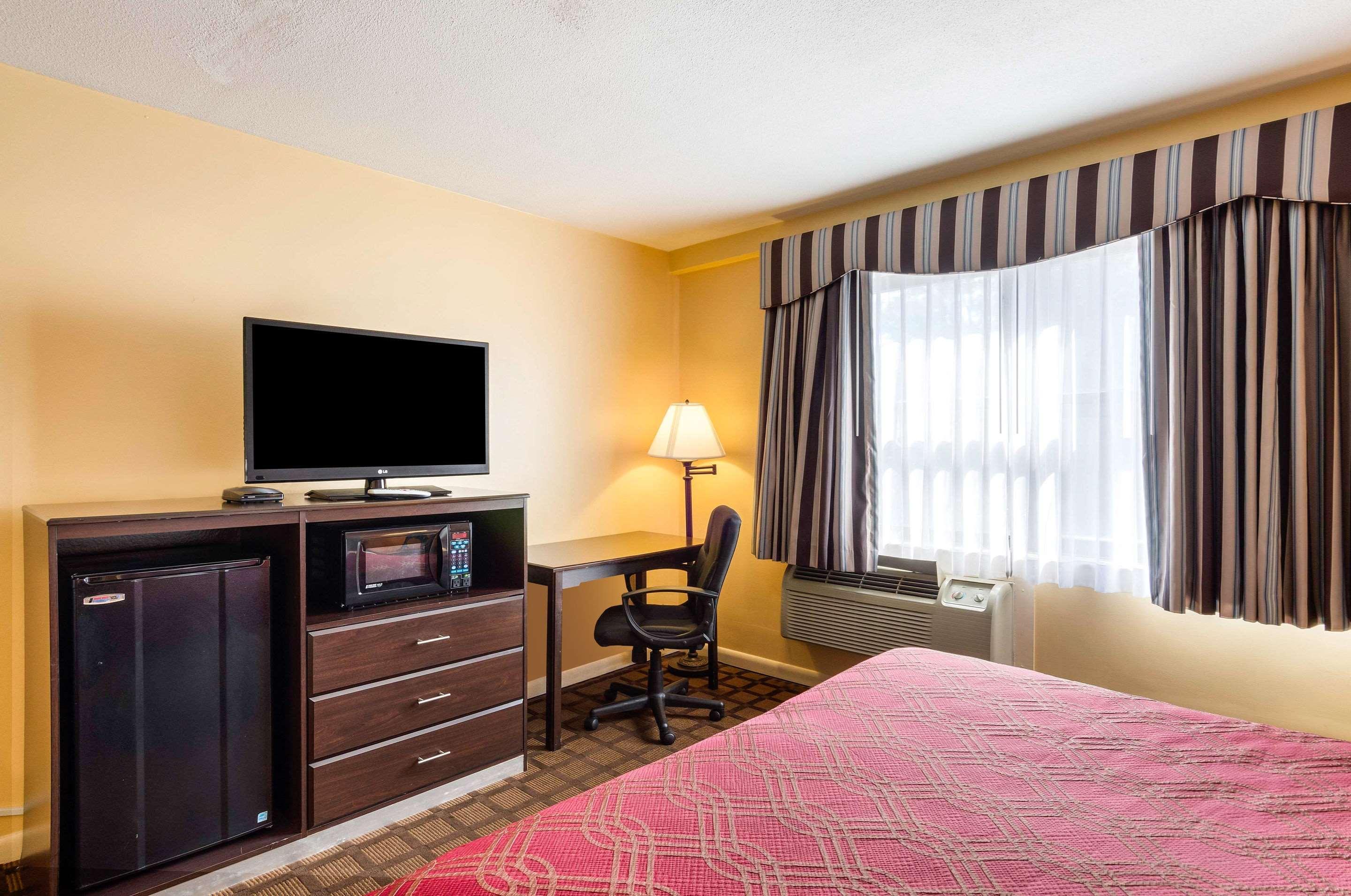 Econo Lodge Boston-Malden Eksteriør billede