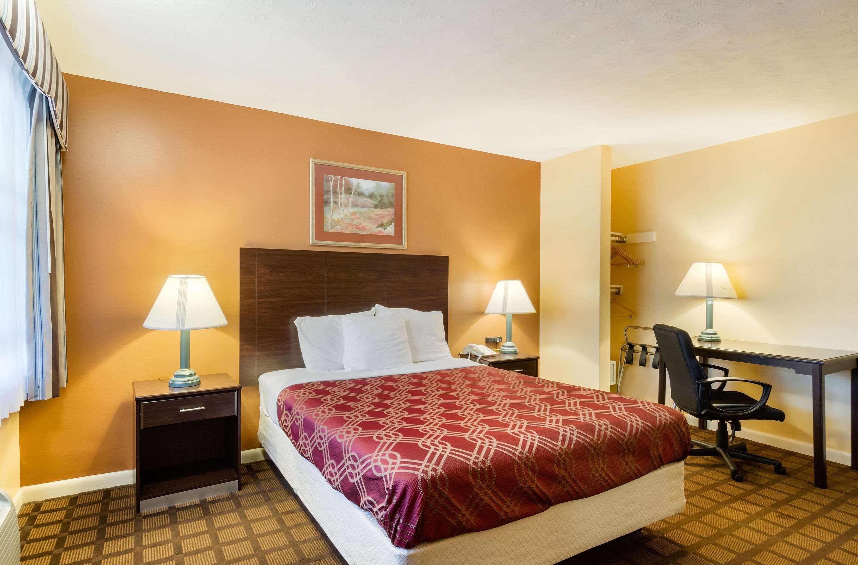 Econo Lodge Boston-Malden Eksteriør billede