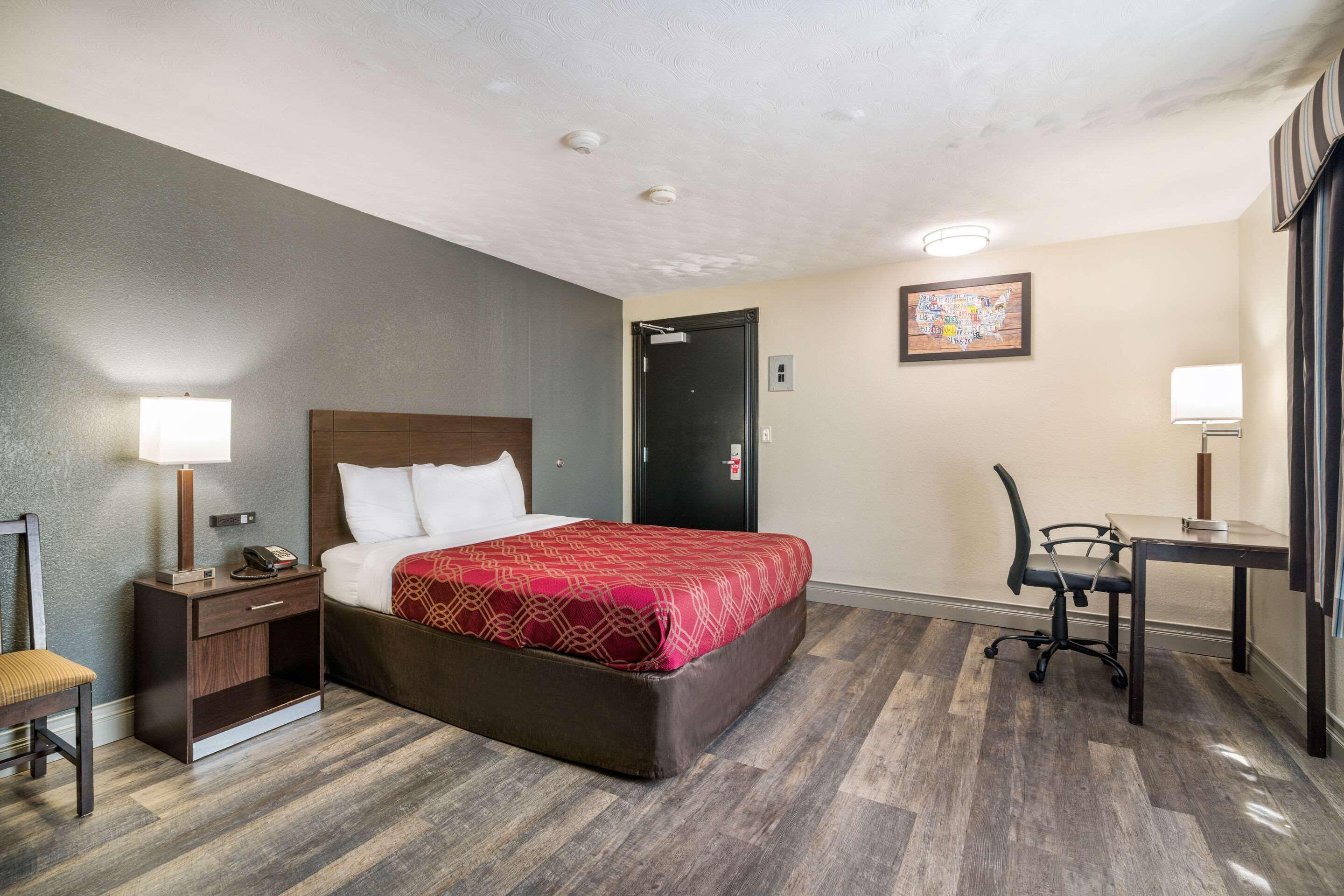Econo Lodge Boston-Malden Eksteriør billede