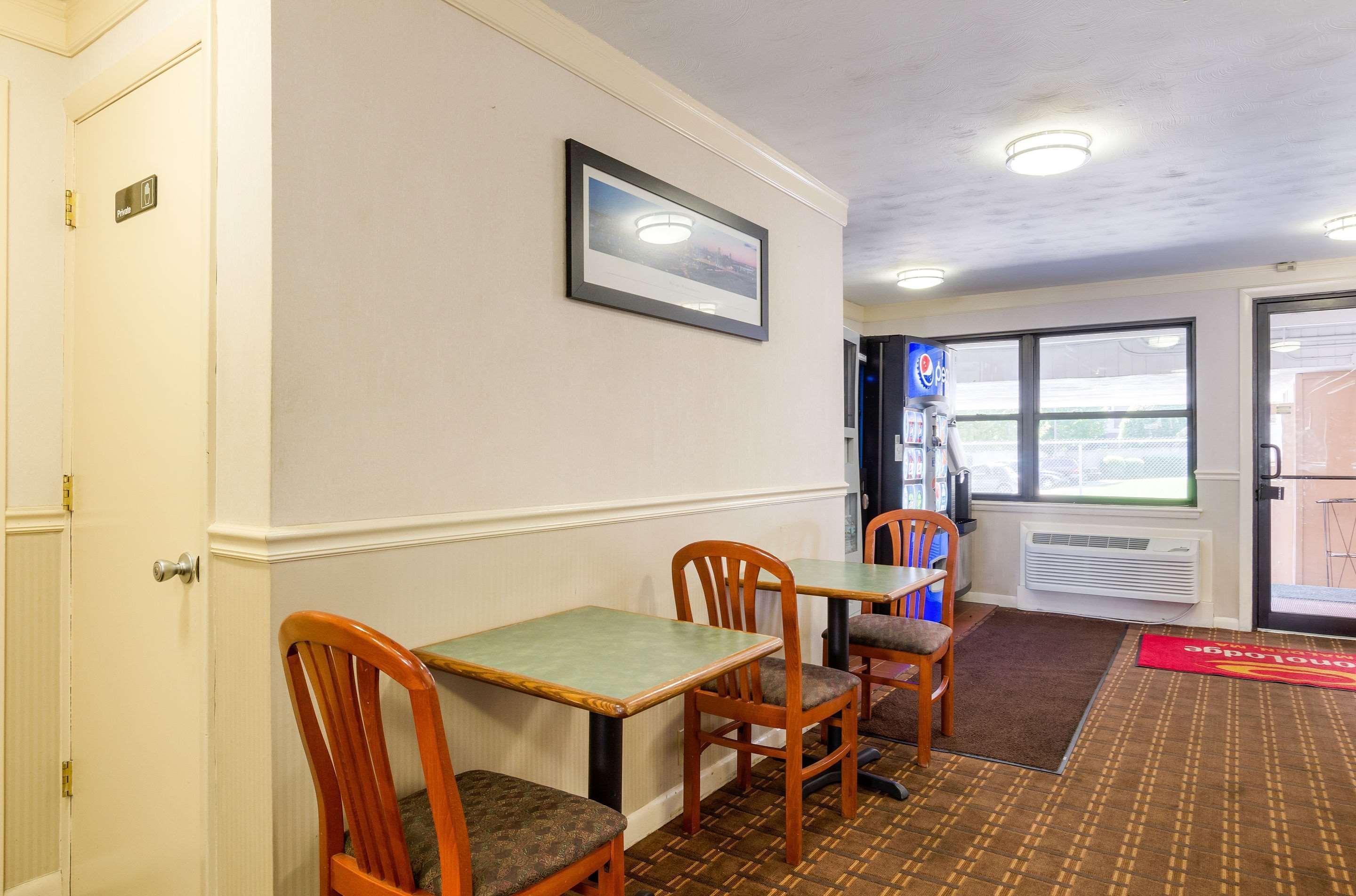 Econo Lodge Boston-Malden Eksteriør billede